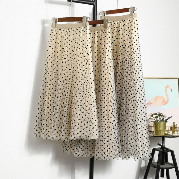 ♥️French Polka Dot Maxi Skirt ♥️ - Picture 7 of 12